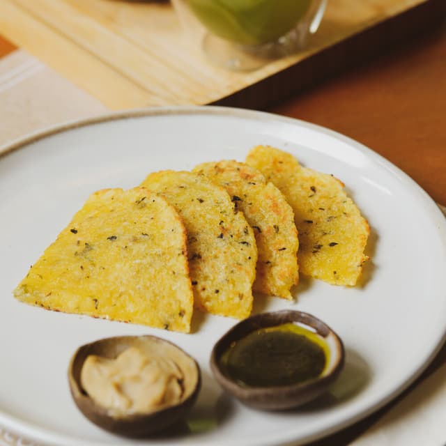 Rosti de ovos e mandioca